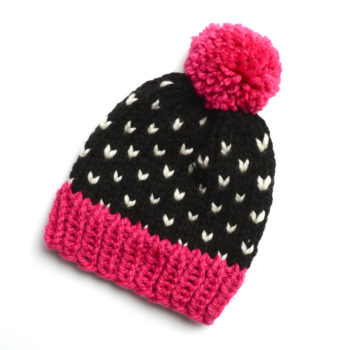 Hearts Around Toque - Black + Pink